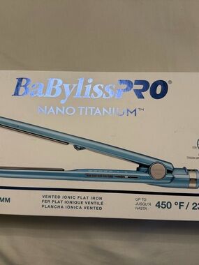 BaBylissPRO Nano Titanium Vented Flat Iron — Blue